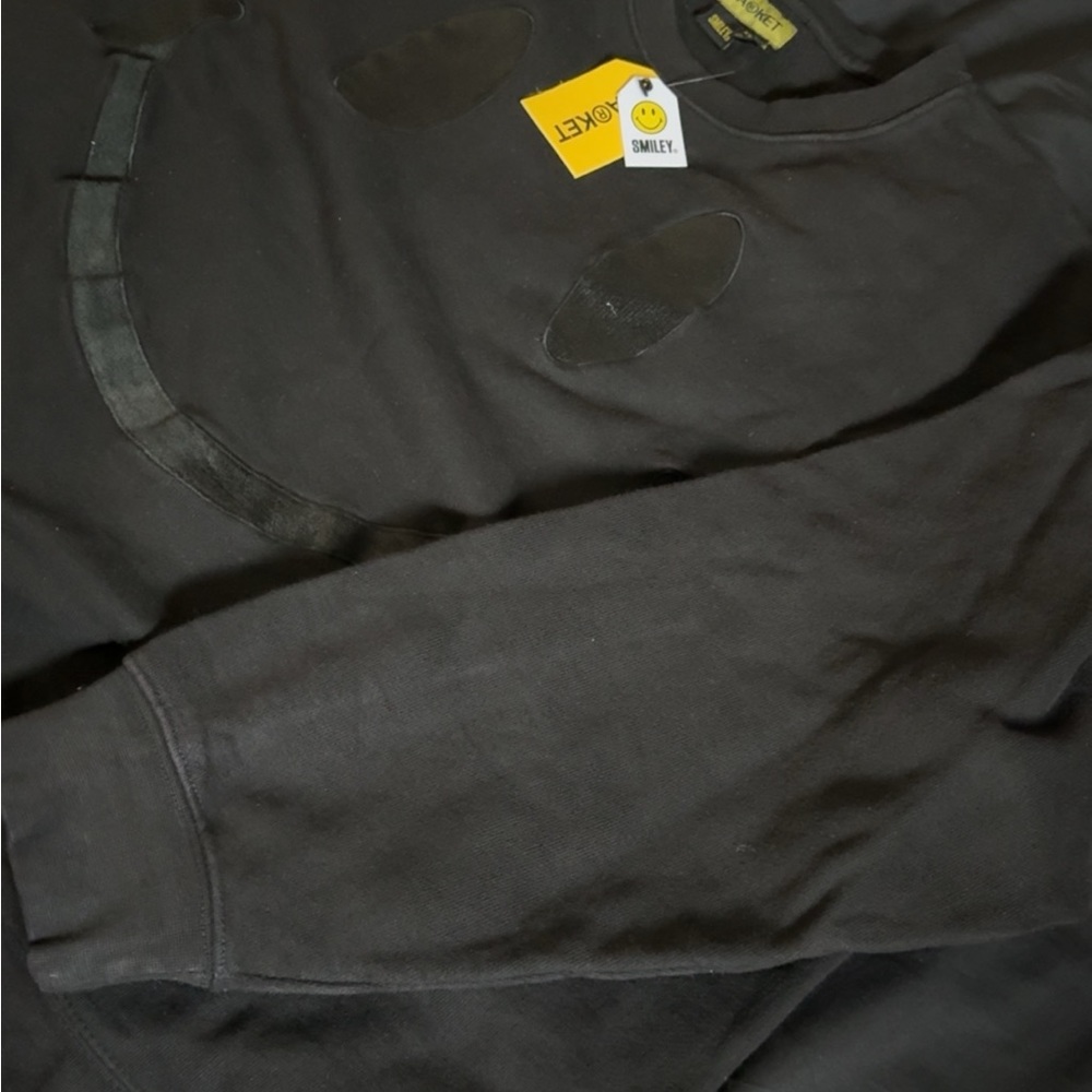 Crewneck - Picture 2 of 4